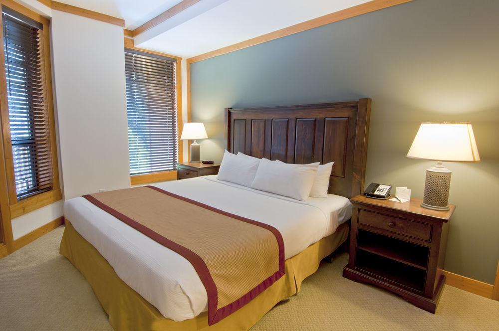 เฟิสต์ แทร็ก ลอดจ์ Aparthotel วิสต์เลอร์ ภายนอก รูปภาพ